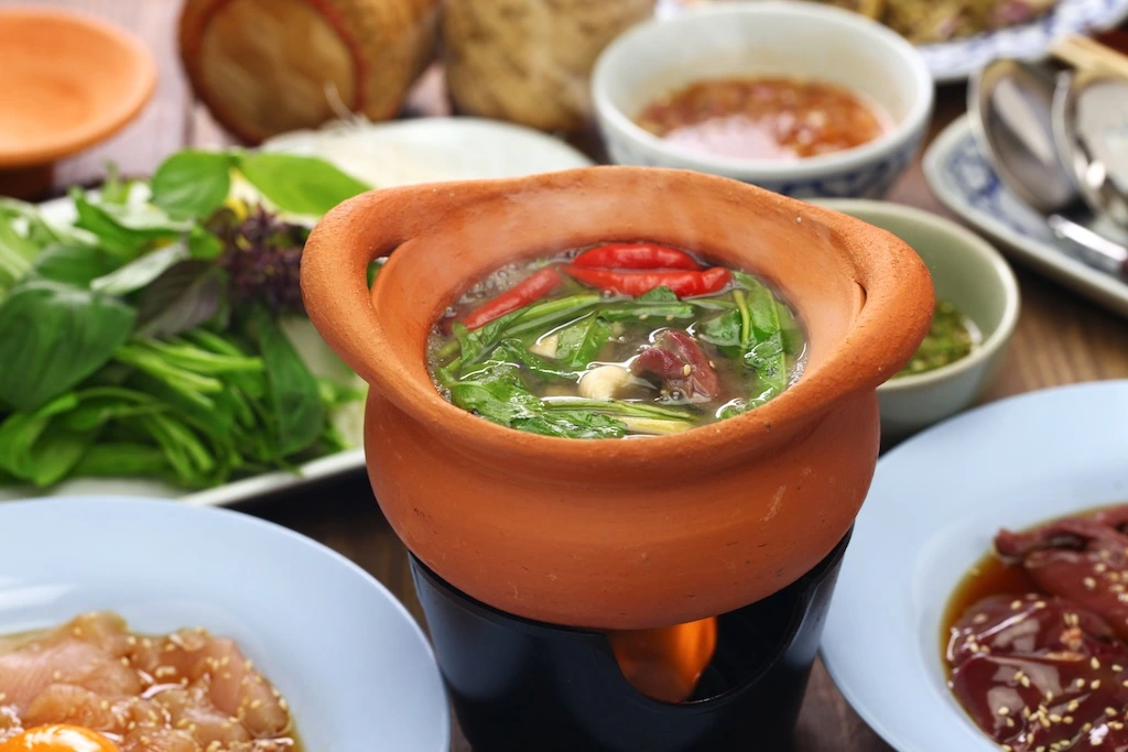 chim-chum-thai-isan-traditional-hot