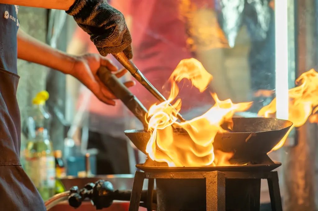 fried-food-cook-pan-big-fire