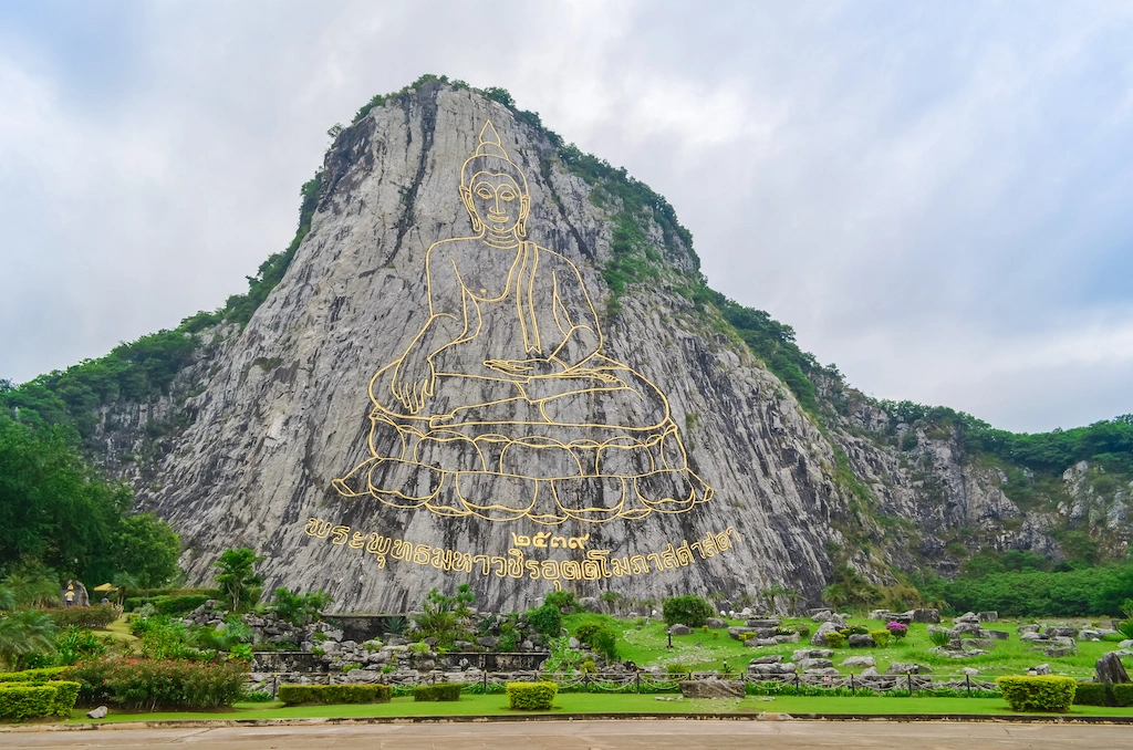 Wat Khao Chi Chan